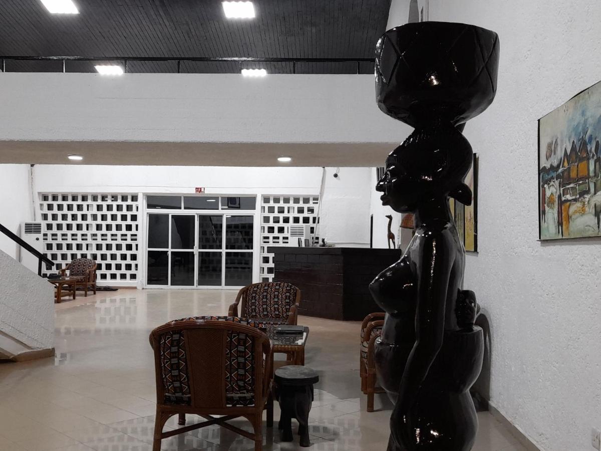 Lungi Airport Hotels Tulun エクステリア 写真