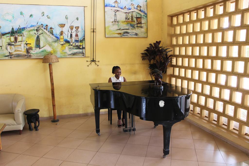Lungi Airport Hotels Tulun エクステリア 写真