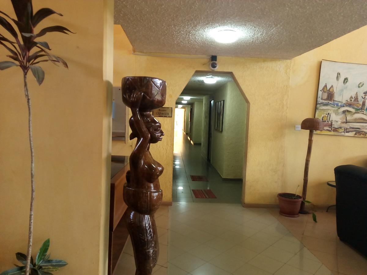 Lungi Airport Hotels Tulun エクステリア 写真
